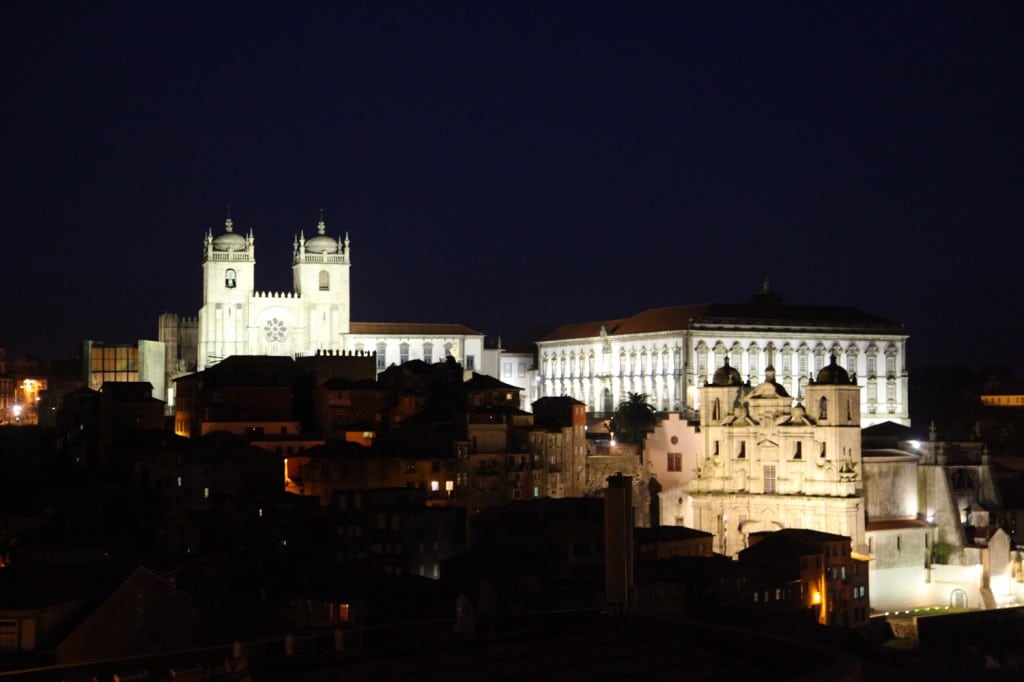 Porto jolie ville Porto de nuit Visiter Porto