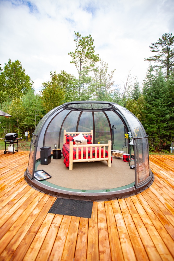 Dormir dans un dôme village Windigo