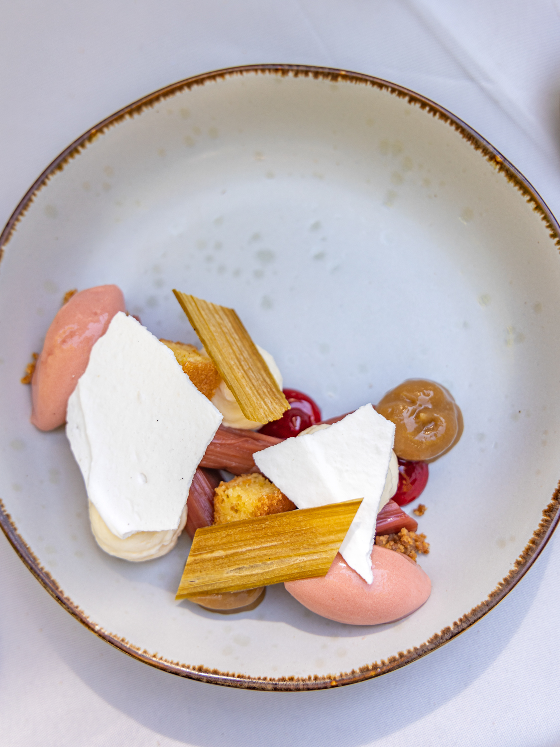 auberge du 12e siècle saché