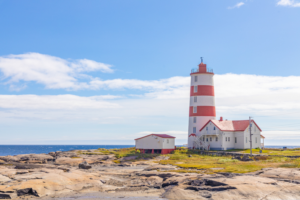 Phare de Pointe-des-Monts